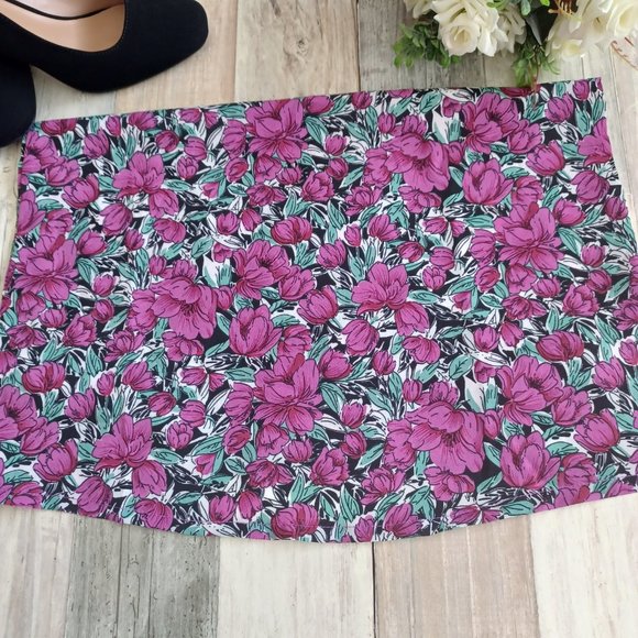 FLOWERED BLOUSE FOR WOMEN SIZE SMALL - Picture 4 of 10